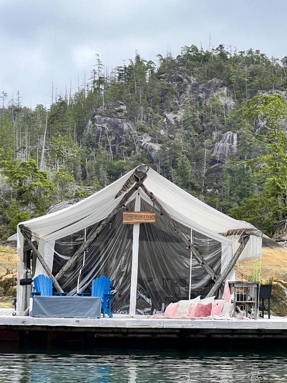 Lux Remote Glamping Hideaway - View 2