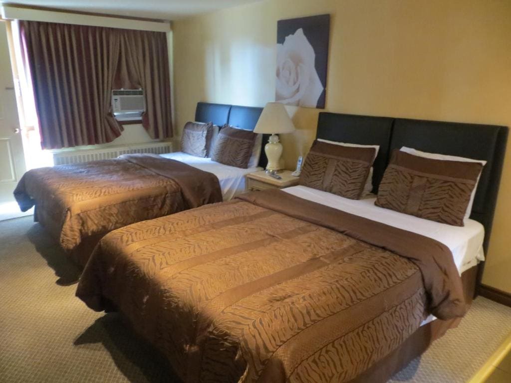 Mayflower Motel - View 6