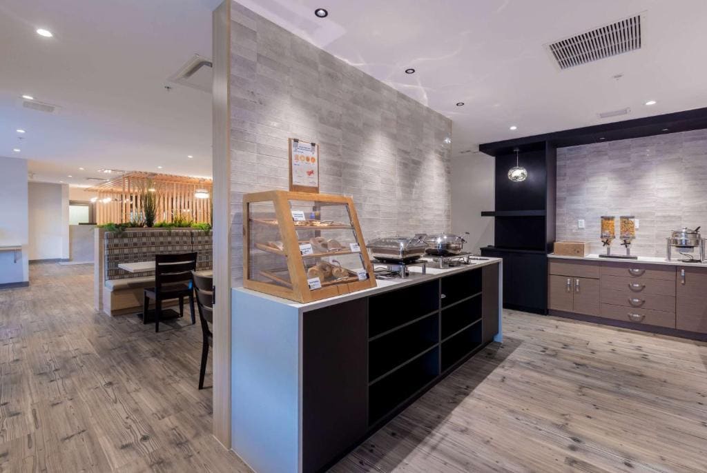 Microtel Inn & Suites by Wyndham Oyster Bay Ladysmith - View 3
