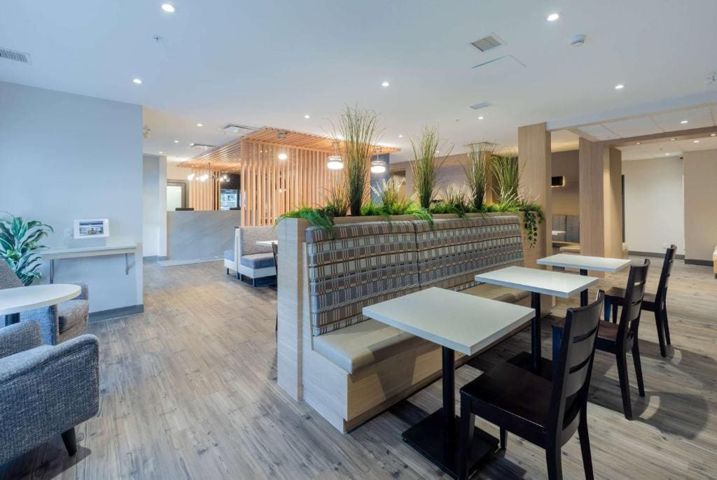 Microtel Inn & Suites by Wyndham Oyster Bay Ladysmith - View 2