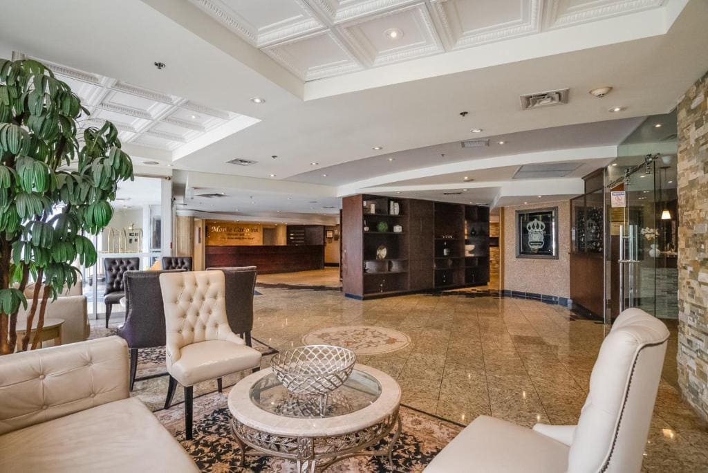 Monte Carlo Inn Airport Suites - View 4