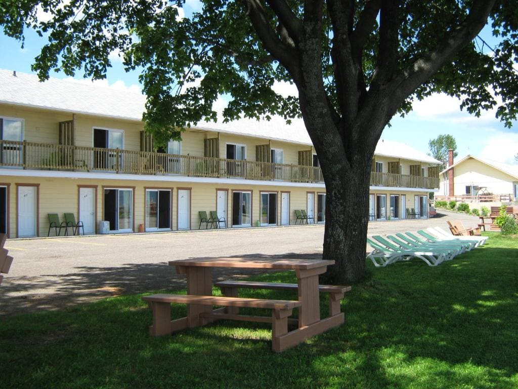 Motel Carleton Sur Mer - Main view