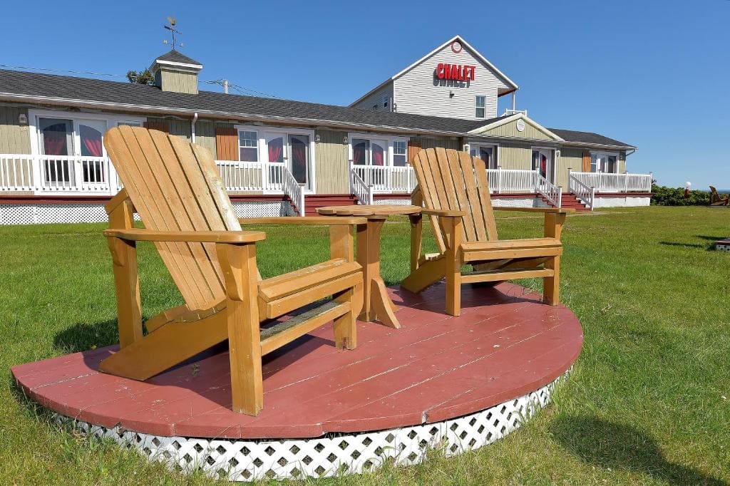 Motel et Chalets Bo-Fleuve Evangeline - View 3