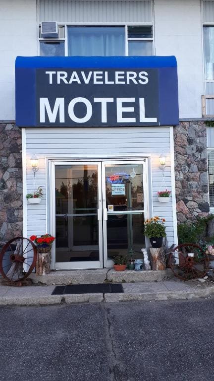 Nipigon Travelers Motel - عرض 5