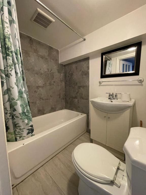 Quiet King Bedroom near DT Toronto - Main view