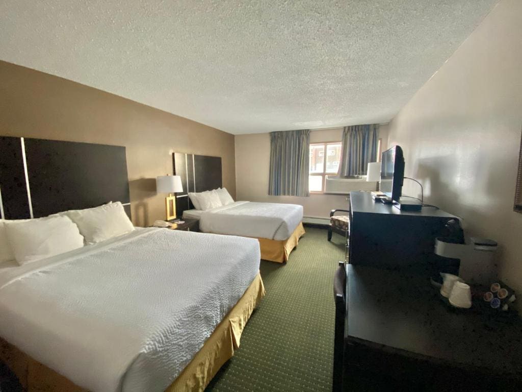Ramada by Wyndham Whitecourt - View 2