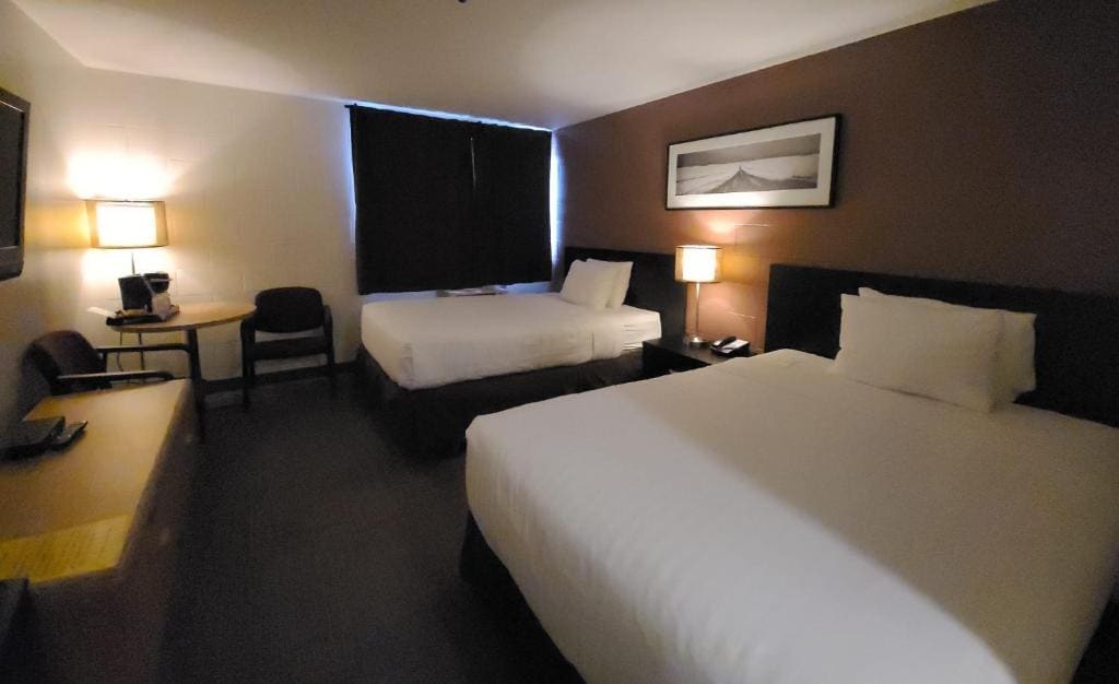 Roadking Inns Motel - Main view