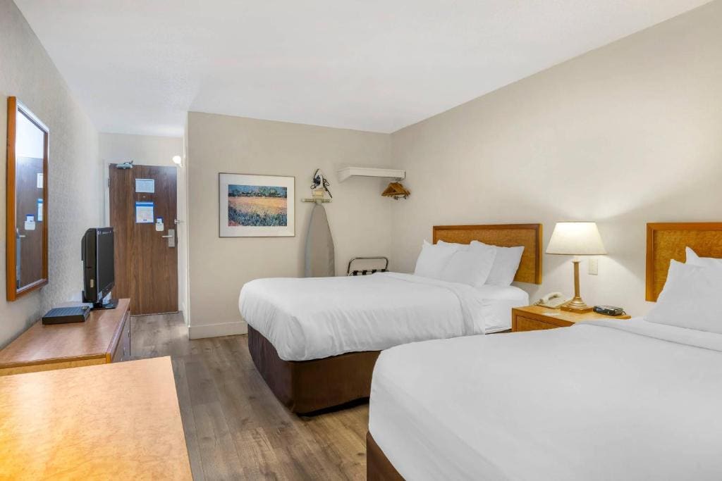 Rodeway Inn - View 6