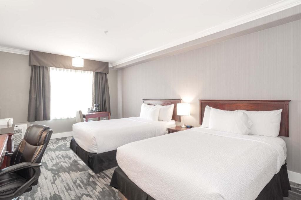 Sandman Hotel Saskatoon - View 2