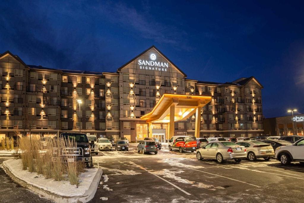 Sandman Signature Ottawa Airport Hotel - Main view