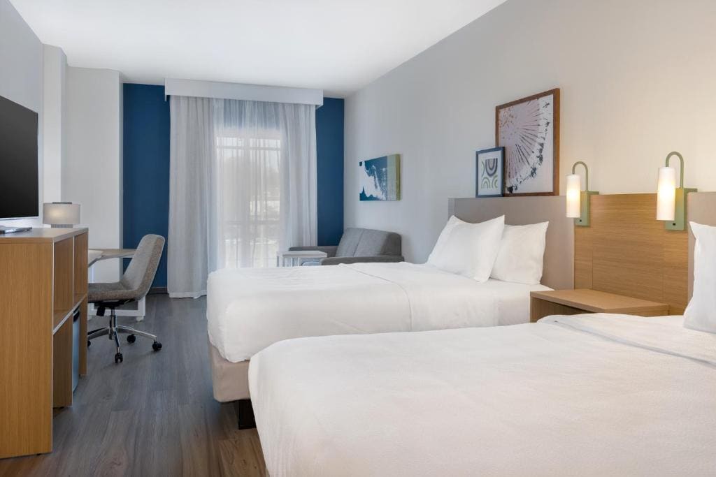 Spark By Hilton Montreal Midtown - View 2