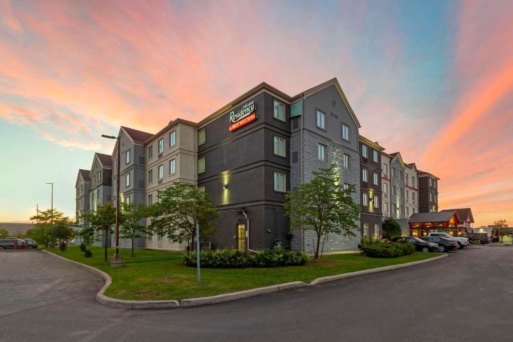 Executive Residency by Best Western Toronto-Mississauga - Main view