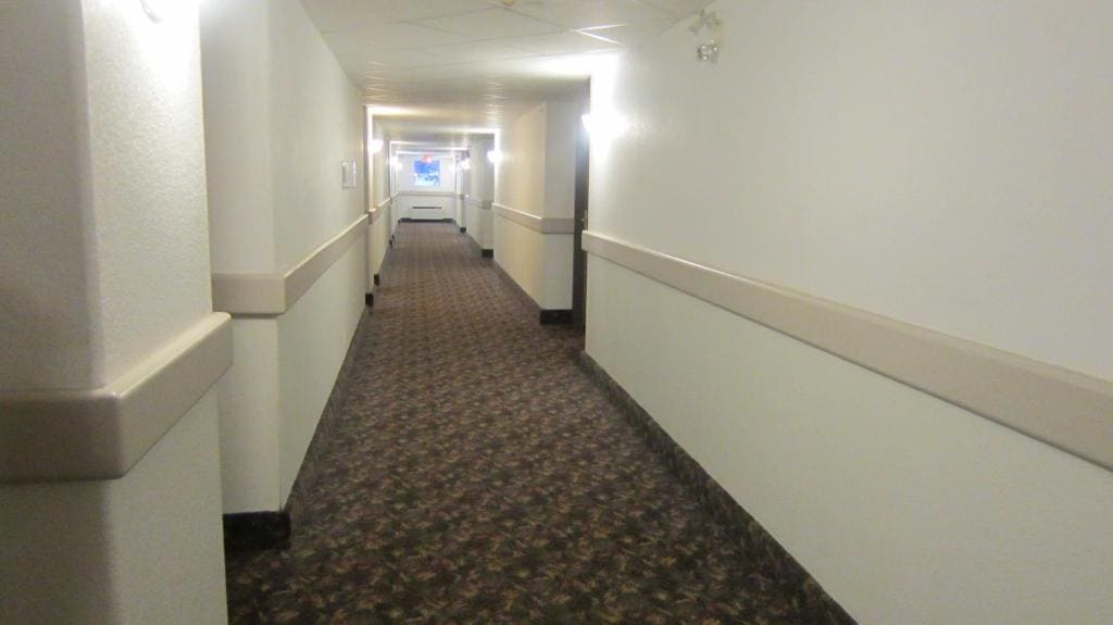 Super 8 by Wyndham Revelstoke BC - View 4