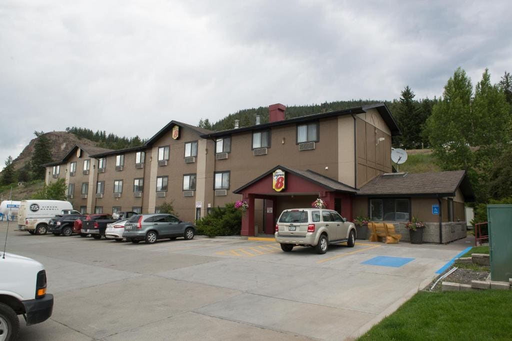 Super 8 by Wyndham Williams Lake BC - Main view