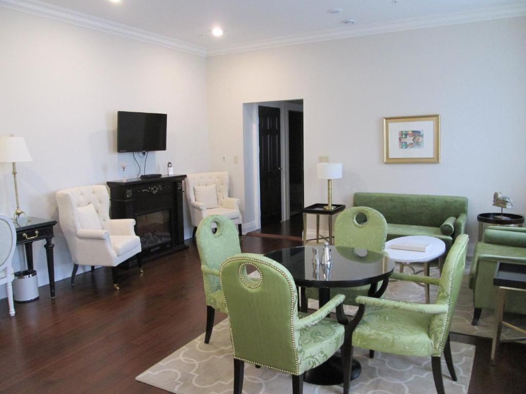 Sydney Boutique Inn & Suites - View 3
