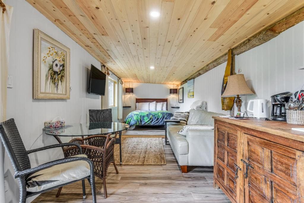 The Wood Shed with hot tub - व्यू 4