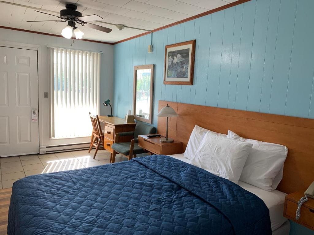 Town & Country Motel - View 2