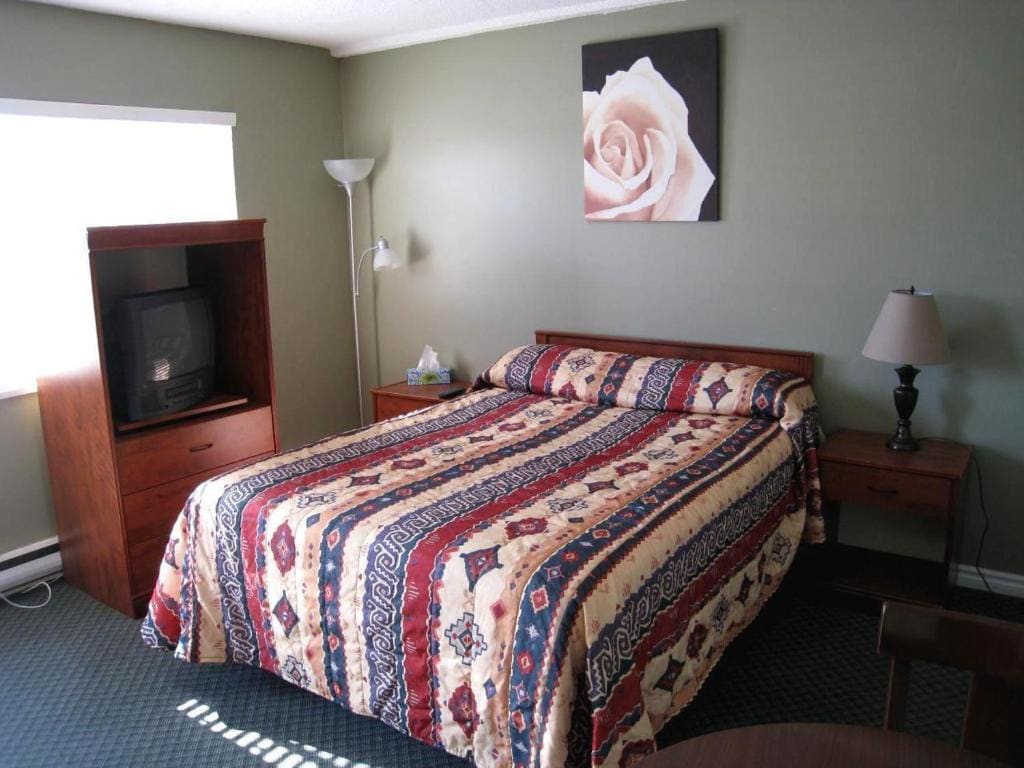 Beach Grove Motel - View 2