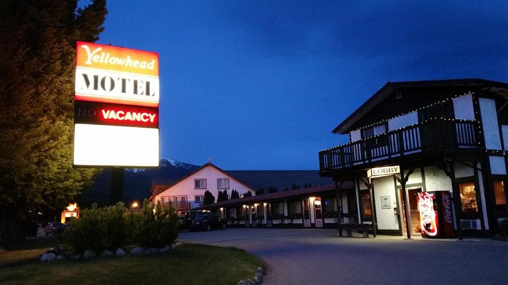 Yellowhead Motel - View 5