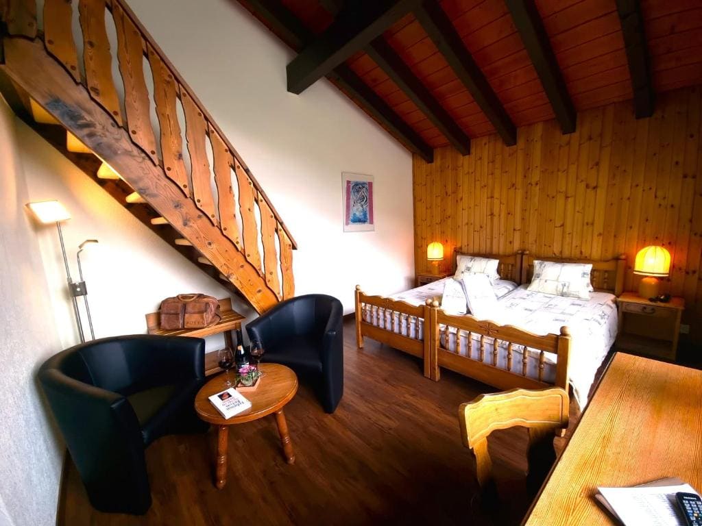 Hotel Alpenblick-Leukerbad-Therme - View 2