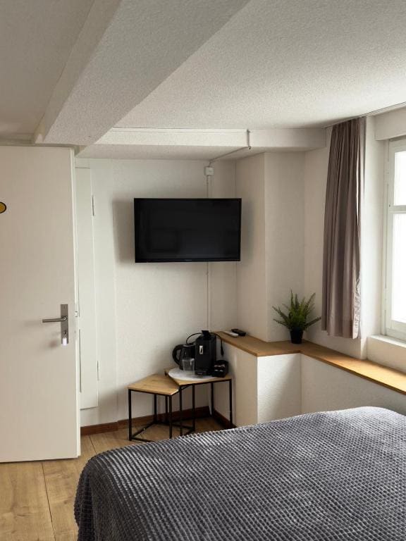 Hotel Central - View 5