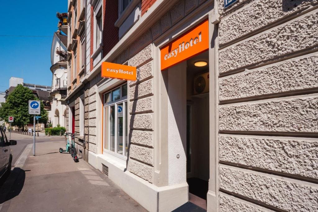 easyHotel Zürich City Limmatplatz - View 2