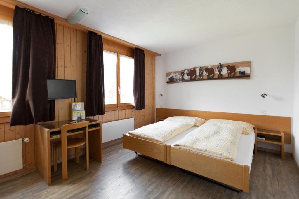 Hotel Edelweiss - View 2