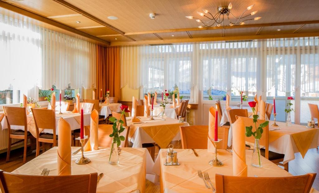 Hotel Heilquelle-Leukerbad-Therme - View 5