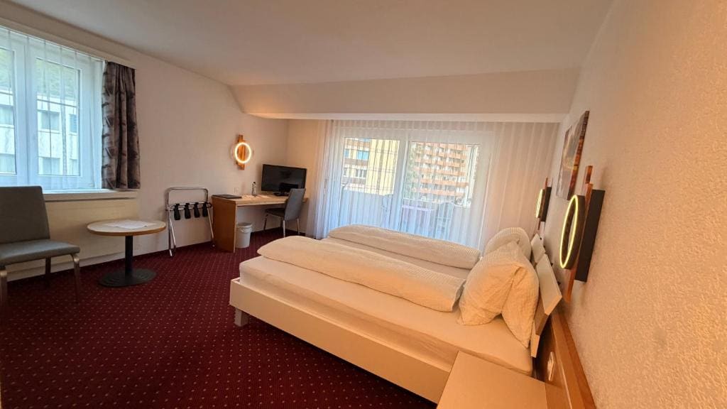 Hotel Heilquelle-Leukerbad-Therme - View 7