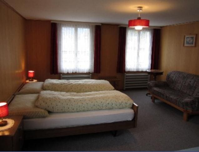 Hotel Montana - Main view