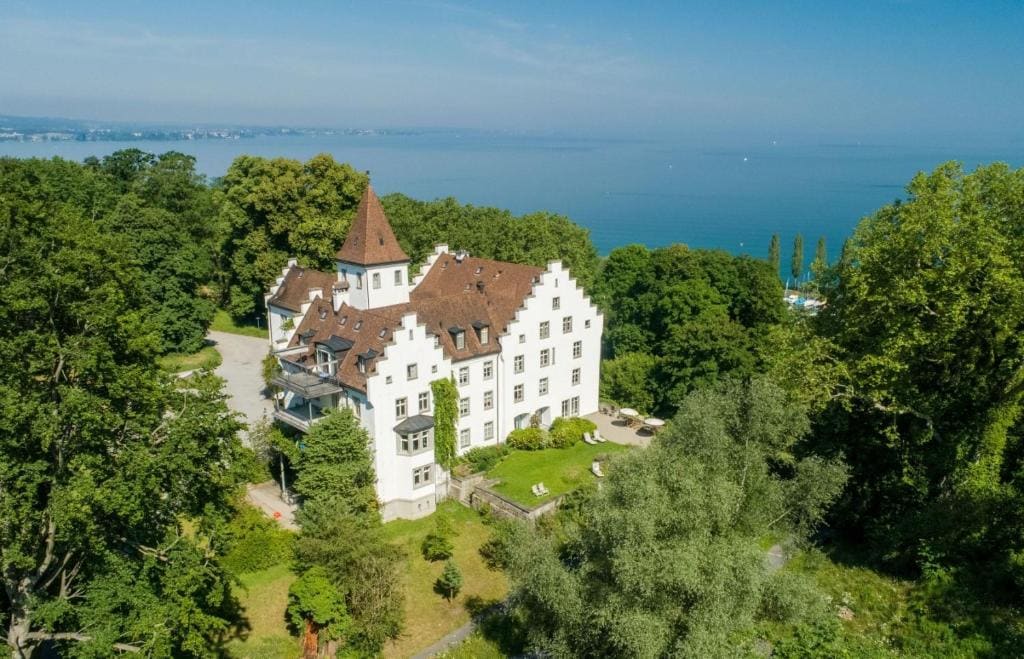 Schloss Wartegg - Main view