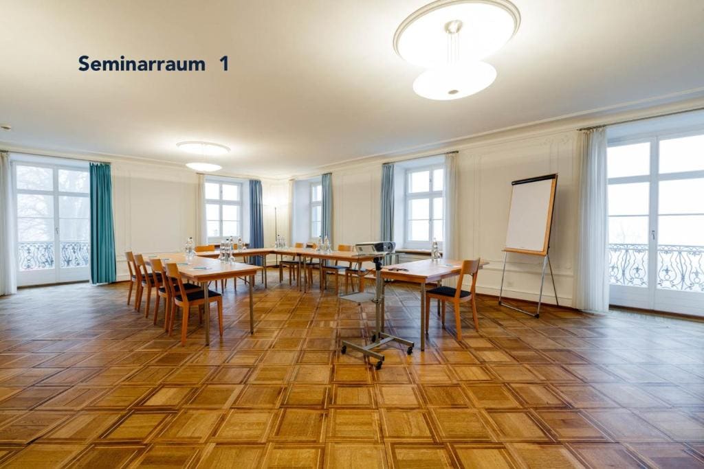 Schloss Wartegg - View 5