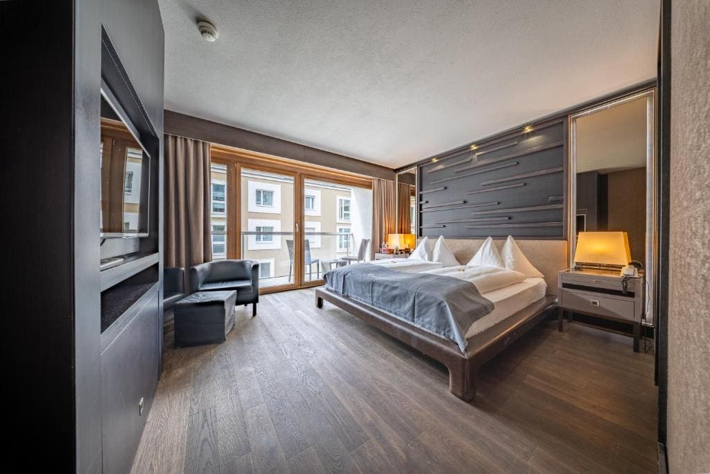 Hotel Piz St. Moritz - View 2