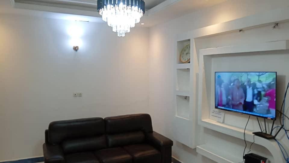 Studio 2 - Sky Blue Guest House - Buea - View 3