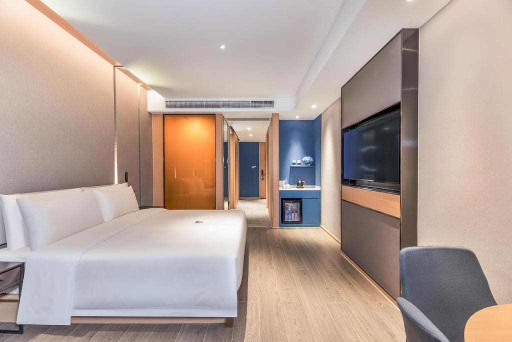 Atour Hotel Zhijiang Bridge - View 6