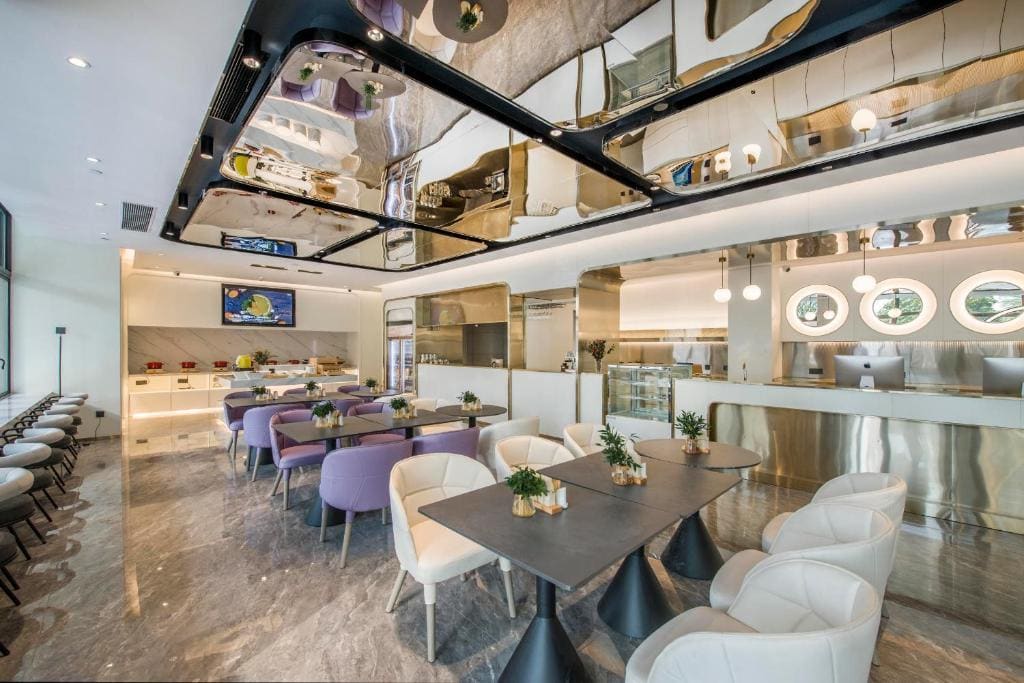 Atour Hotel Zhuhai Gongbei Port Fuhuali CBD - View 4
