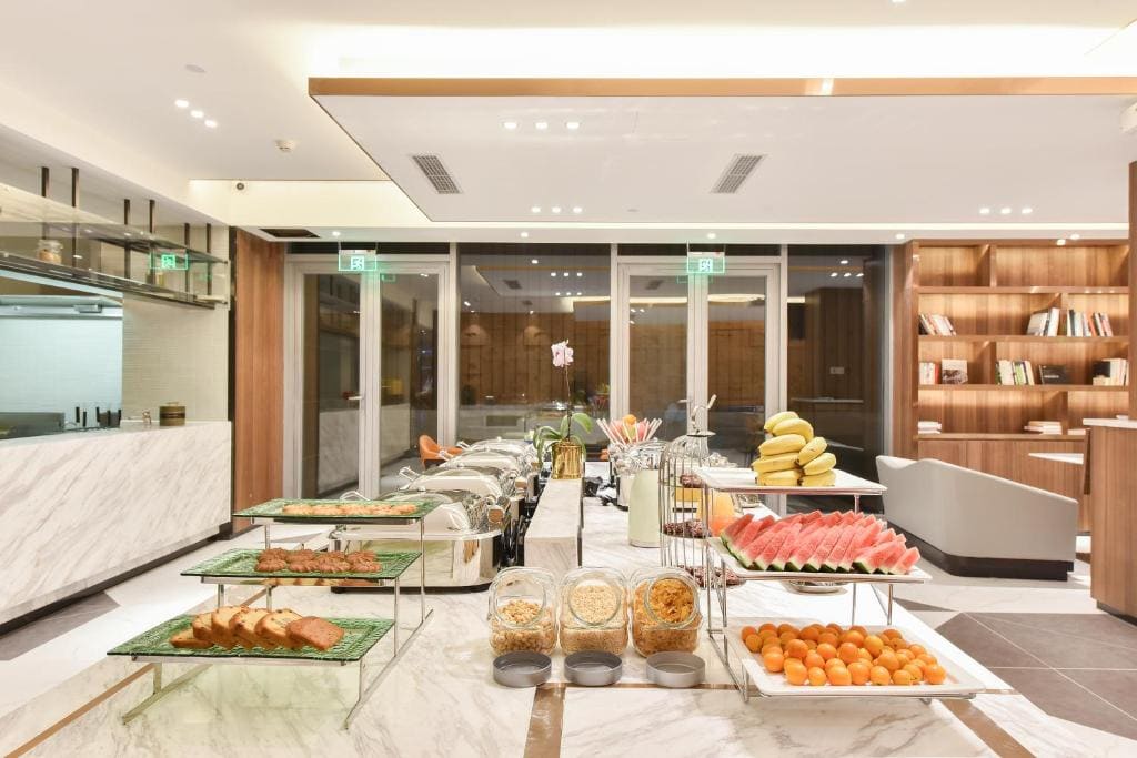 Atour Hotel Capital Airport Beijing - View 4