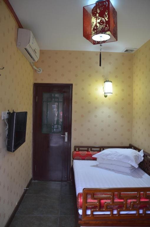 Qianmen Courtyard Hotel - View 5