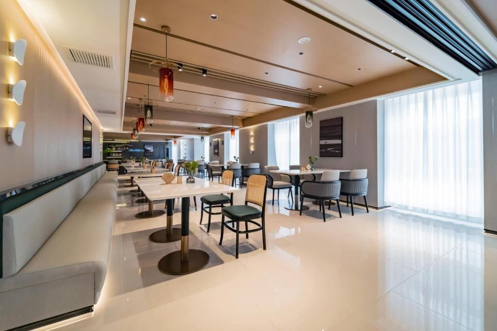 Atour Hotel Changchun Jingyuetan Park Jingyue Street - View 4