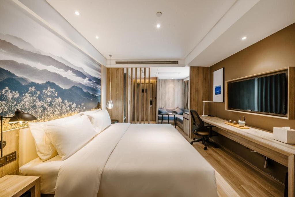 Atour Hotel Changsha Lugu Branch - View 6