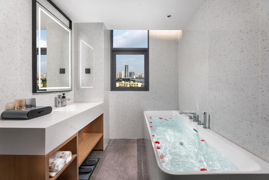 Dingshe Hotel Guangzhou Shamian Island Yongqingfang Branch - View 4
