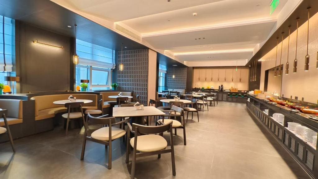 CNHOL RADIENT HOTEL Dongguan Humen东莞虎门中濠悦际酒店 - View 5