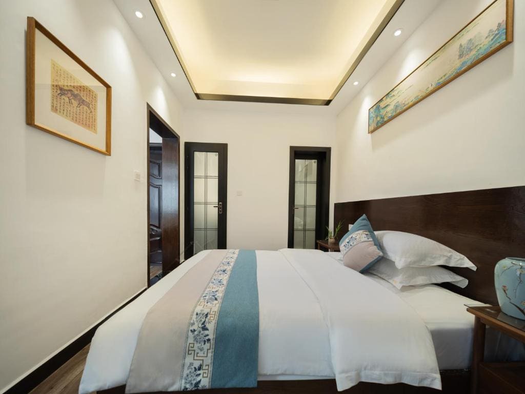 FenghuangQixin Guesthouse - View 7
