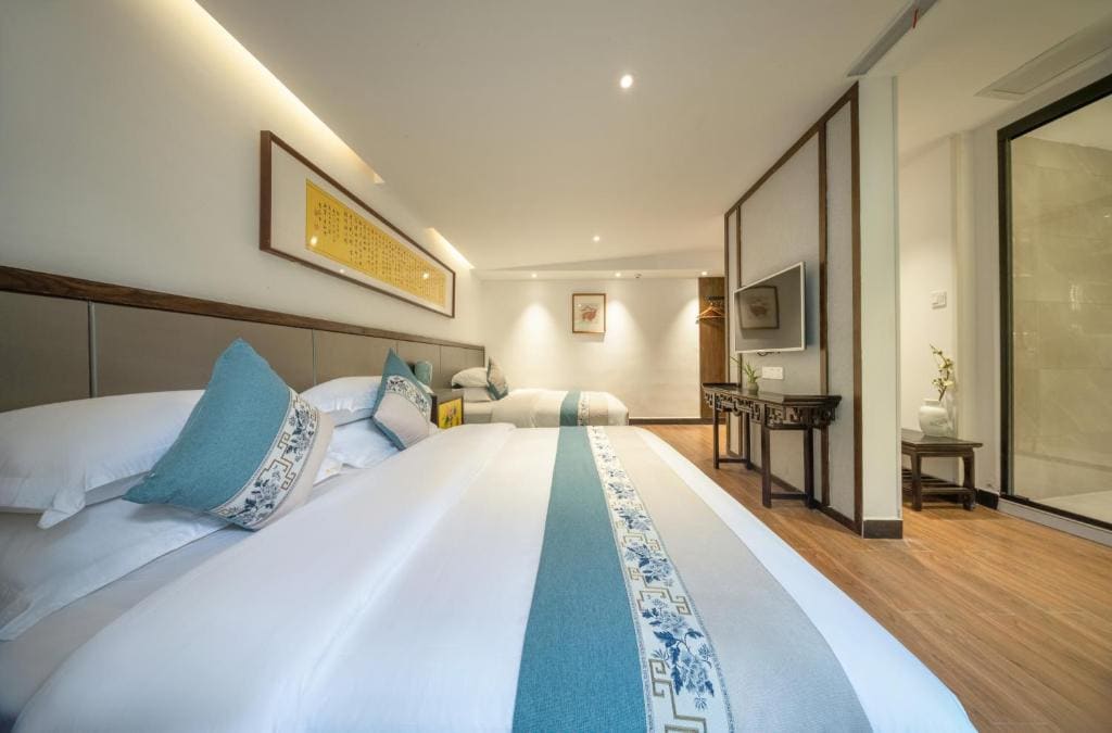 FenghuangQixin Guesthouse - View 4