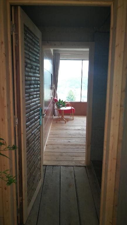 Green Hostel & Sunny Guesthouse - View 6