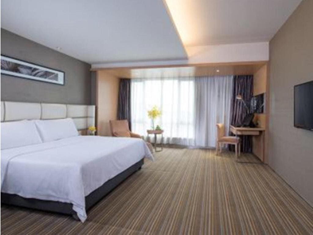 Vienna Hotel - Guangzhou South Railway Station Branch - View 3