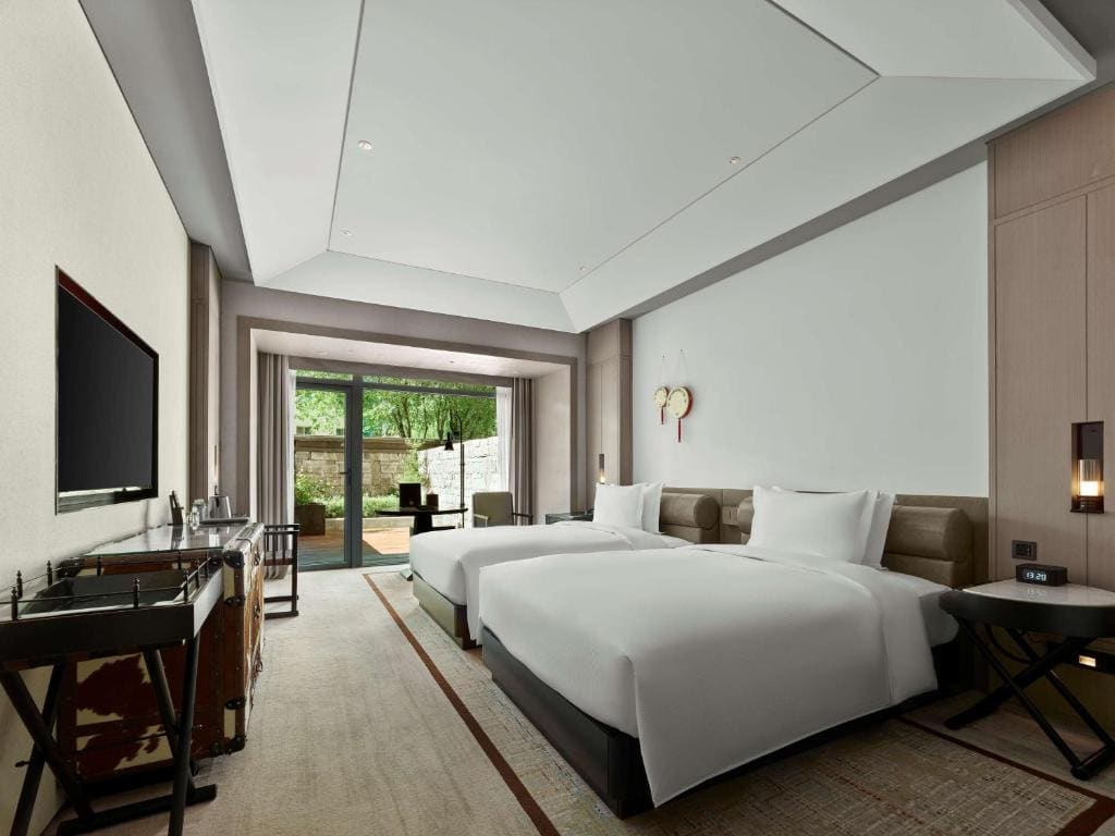 Hilton Shigatse - View 2