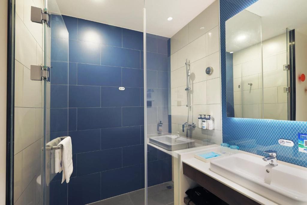 Holiday Inn Express Shanghai Kangqiao by IHG - View 7