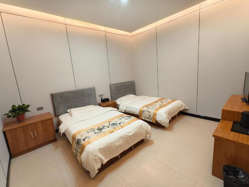 Huashan Gehui Hotel - View 5