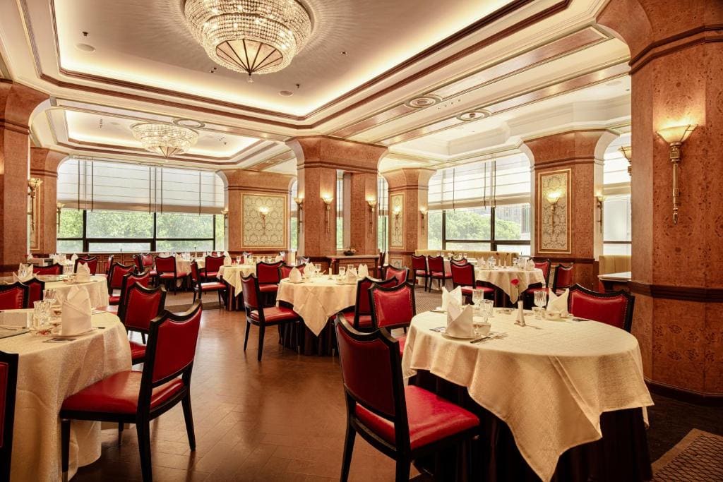 Shanghai Park Hotel - View 3